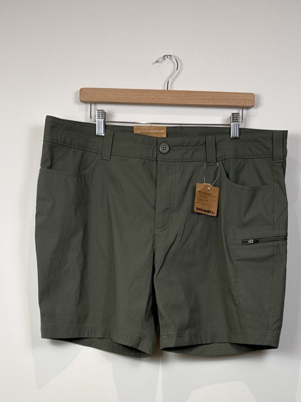 Eddie Bauer Womens 16W Olive Green Rainier Stretch Hiking Outdoor Shorts 7"